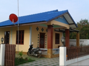 Petite maison traditionnelle Thai.  2 chambres / 2 salles de bains / C