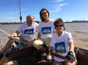 Regardez Buenaos Aires de la riviere de la Plata